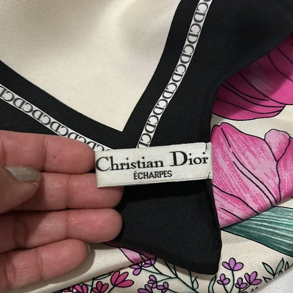 {EUC} CHRISTIAN DIOR floral scarf